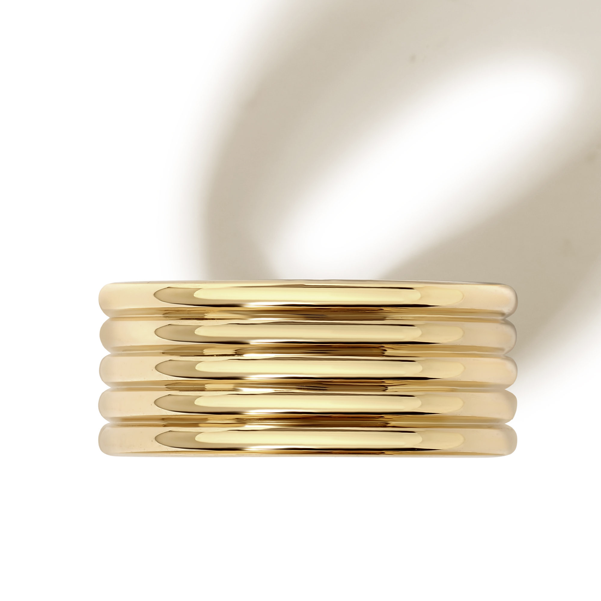 Precision retouching with balanced lighting, controlled reflections and a premium polished finish.